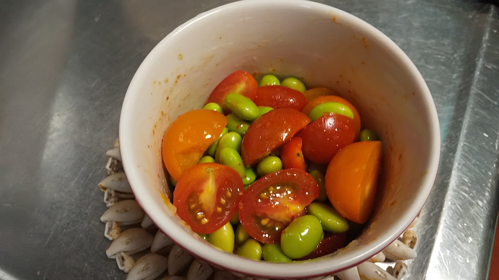 枝豆とトマトのペペロンチーノ