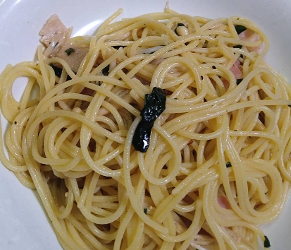 ベーコンほうれん草の和風パスタ