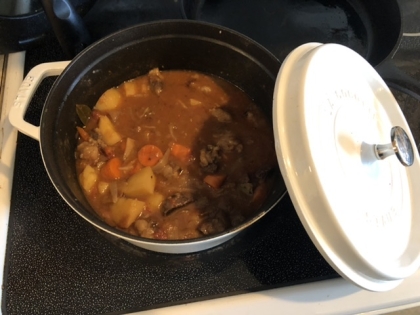 義母直伝 ルーもデミグラ缶を使わないビーフシチュー レシピ 作り方 By maria1917 楽天レシピ 義母直伝 ルーもデミグラ缶を使わないビーフシチュー レシピ 作り方 By maria1917 楽天レシピ