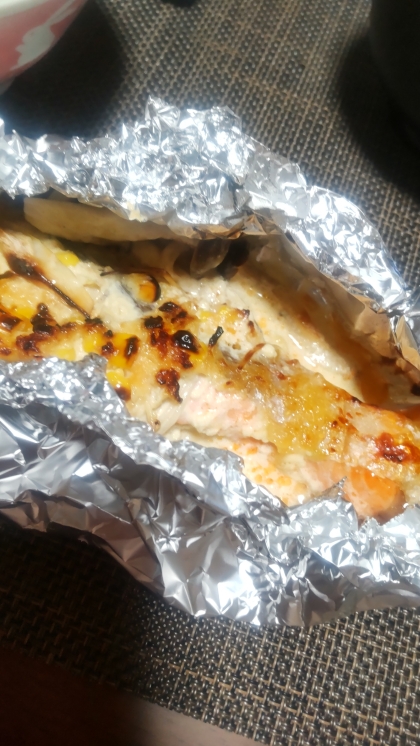 鮭のホイル焼き☆新玉ねぎとしめじ入り
