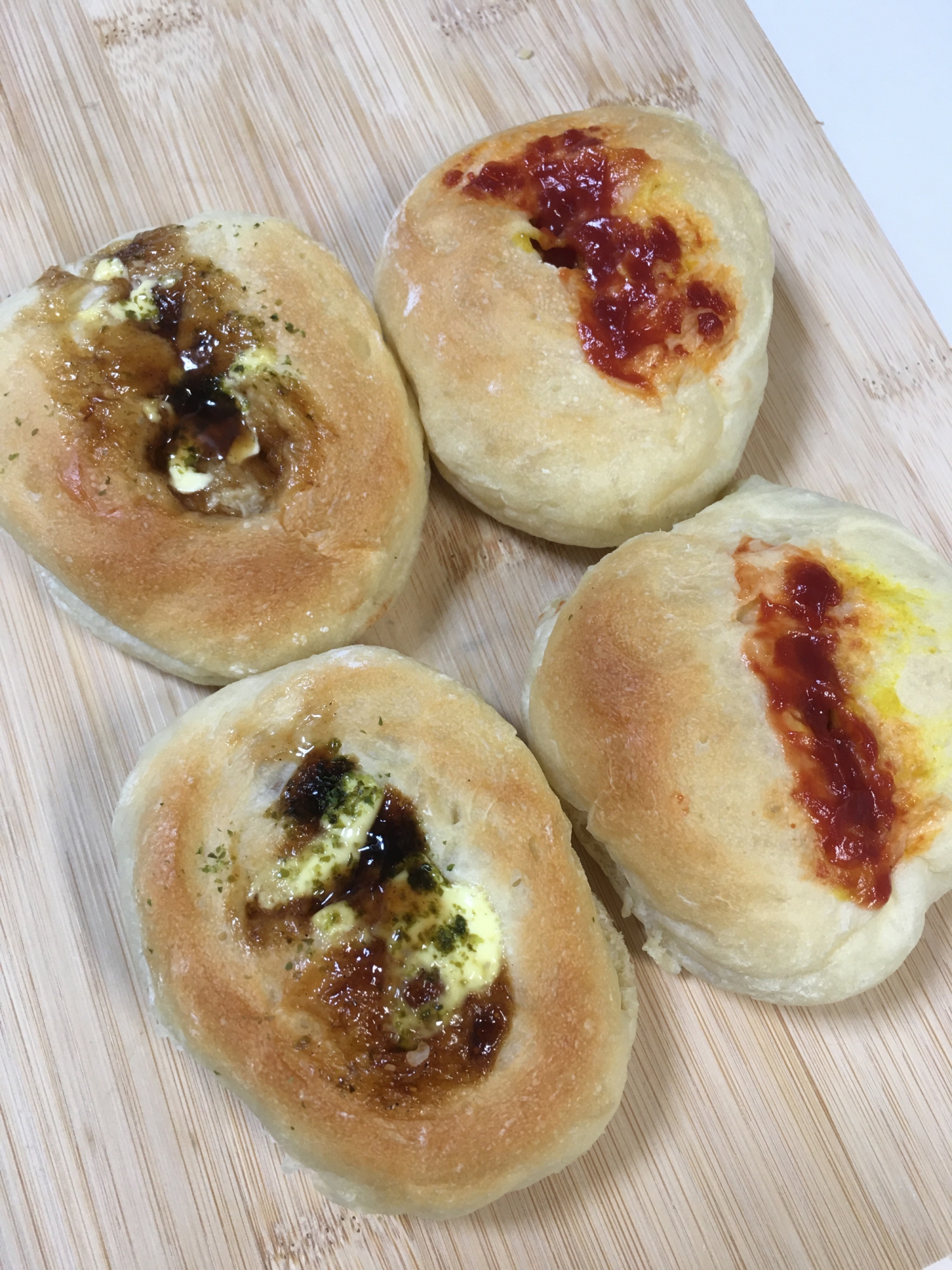 HBで作る惣菜パン☆ちくわパン&ウインナーパン