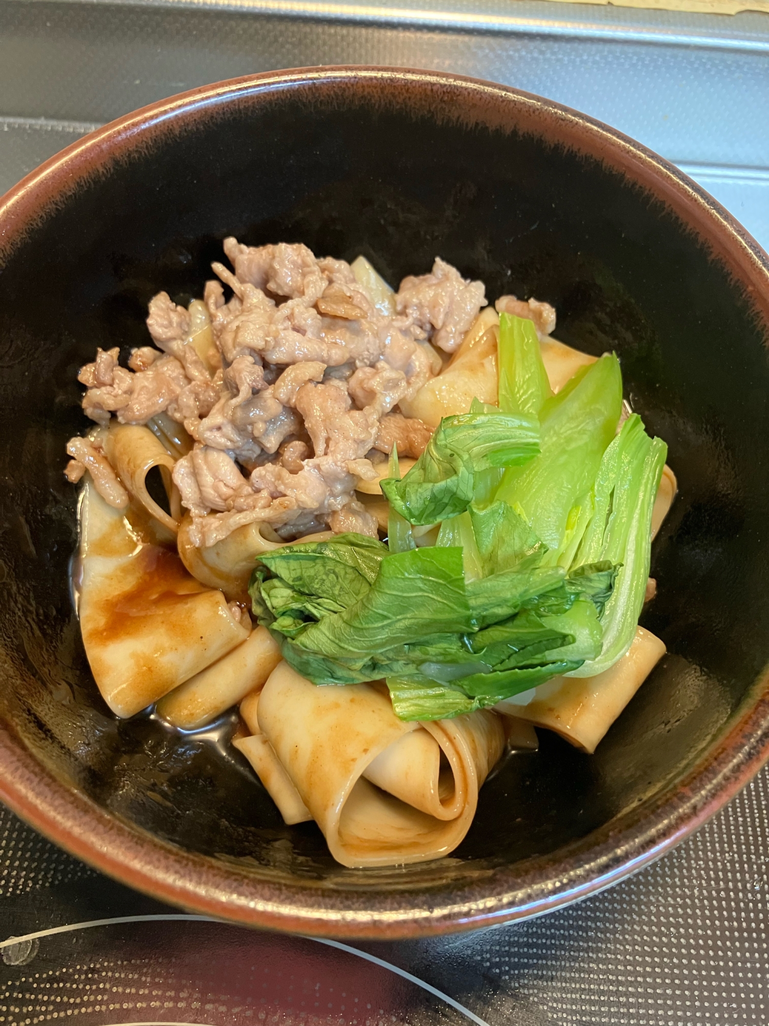 ビャンジャン麺♪甘辛豚肉とチンゲン菜のせ^_^