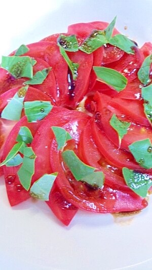 バルサミコ酢で トマトサラダ レシピ 作り方 By 不二子ちゃん２号 楽天レシピ