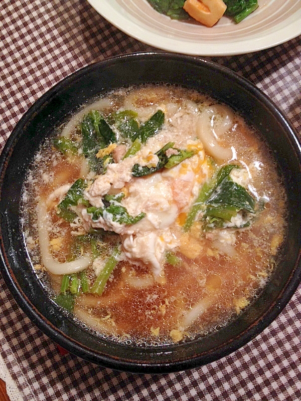 のらぼう菜と卵入りのあったかうどん