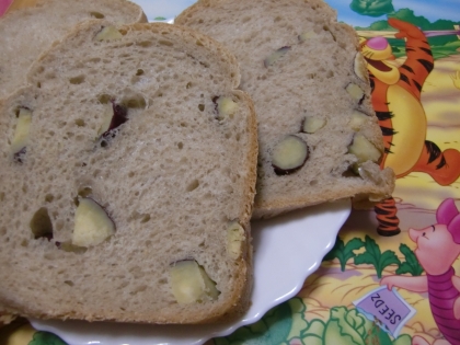 おいもたっぷり♪さつまいも食パン