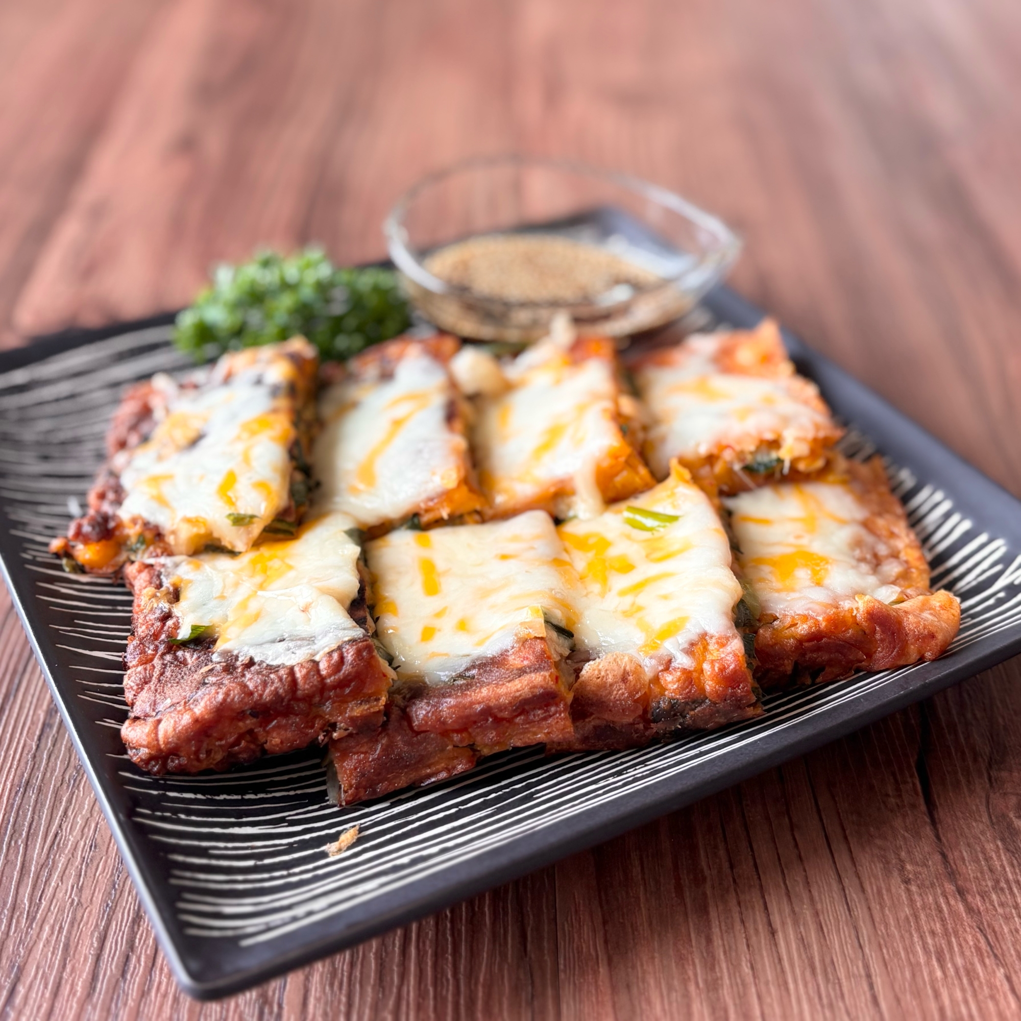 ニラとキムチとチーズのチヂミ