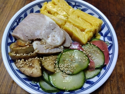 つるし焼豚と野菜付け合わせ！