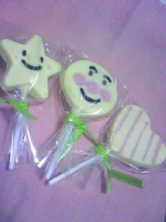 シンさんの棒付きラブリーチョコ レシピ 作り方 By シンさん2011 楽天レシピ