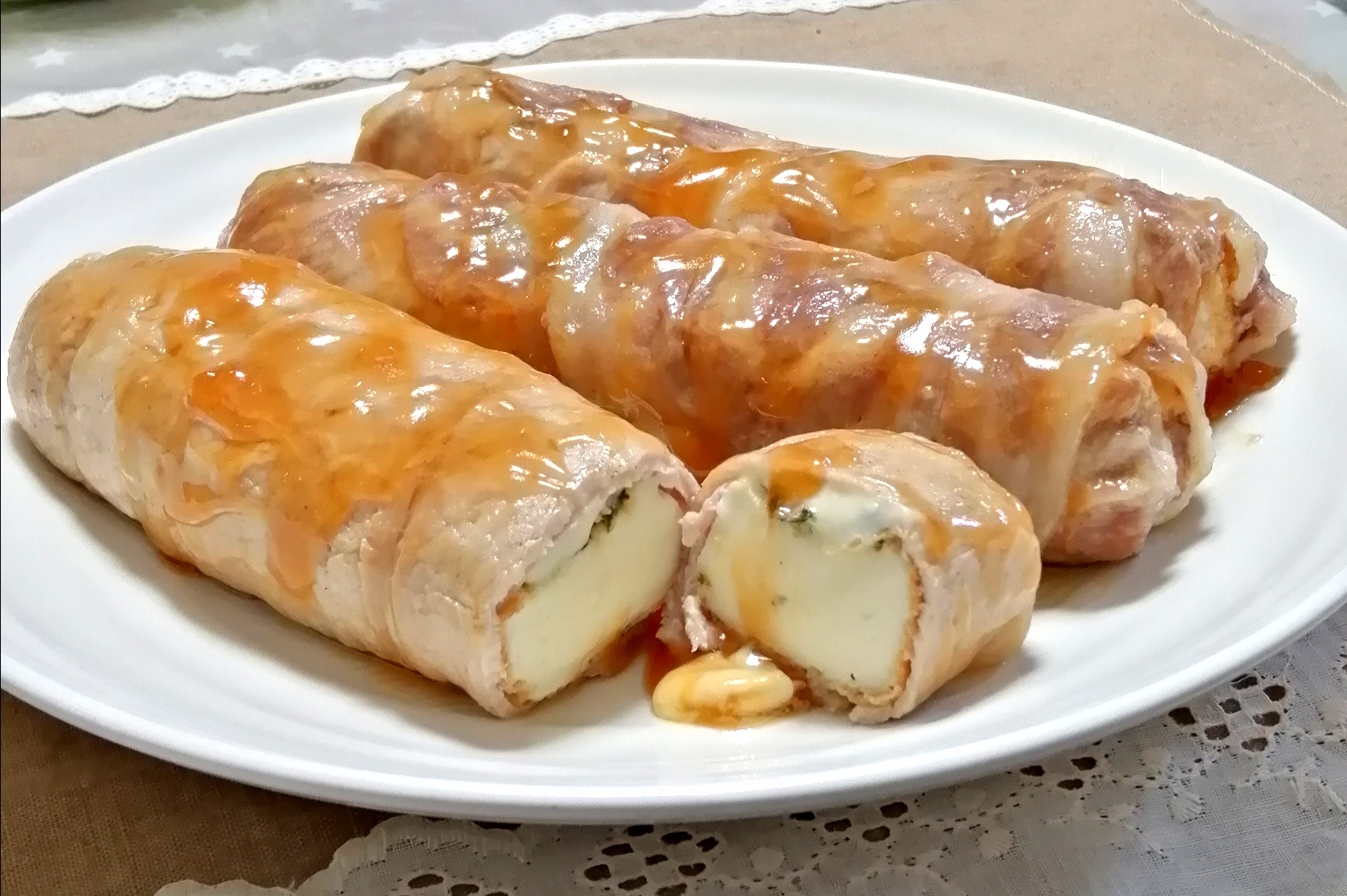 厚揚げドーン!と巻いた☆ドデカ肉巻き☆甘酢だれがけ