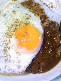 目玉焼きのせハッシュドビーフ～☆