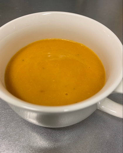 簡単で美味しいスープ！煮物くらいしか作ってなかったので、カボチャのレパートリーが増えて嬉しいです♪これからの季節、大活躍してくれそうです(^ ^)