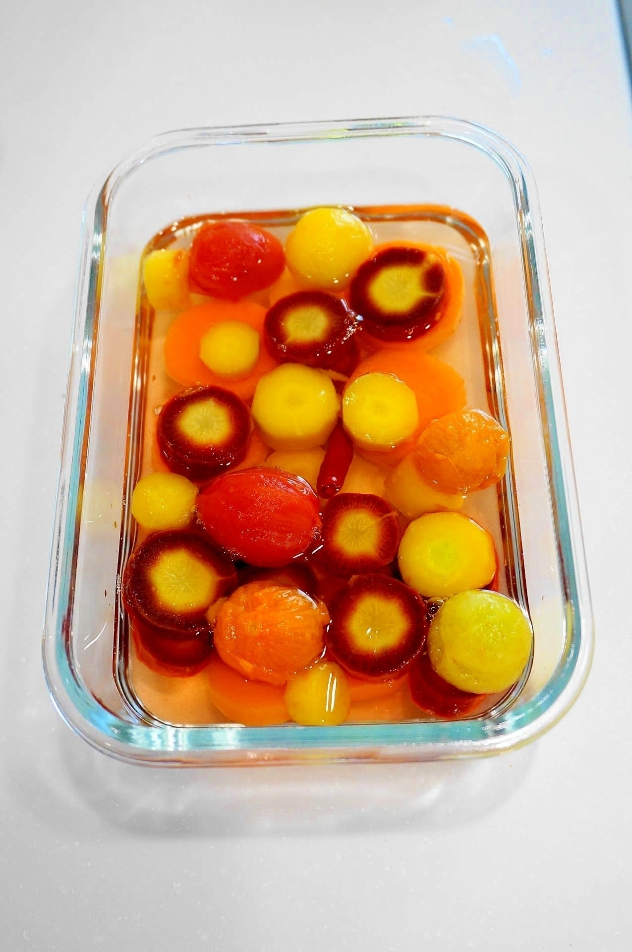 見も心も元気になる トマトと人参のカラフルピクルス レシピ 作り方 By Oppeke22 楽天レシピ