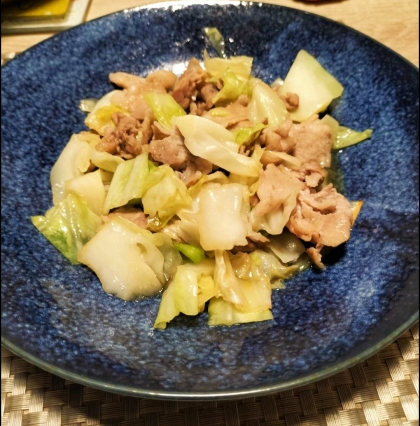 キャベツと豚肉のポン酢醤油炒め