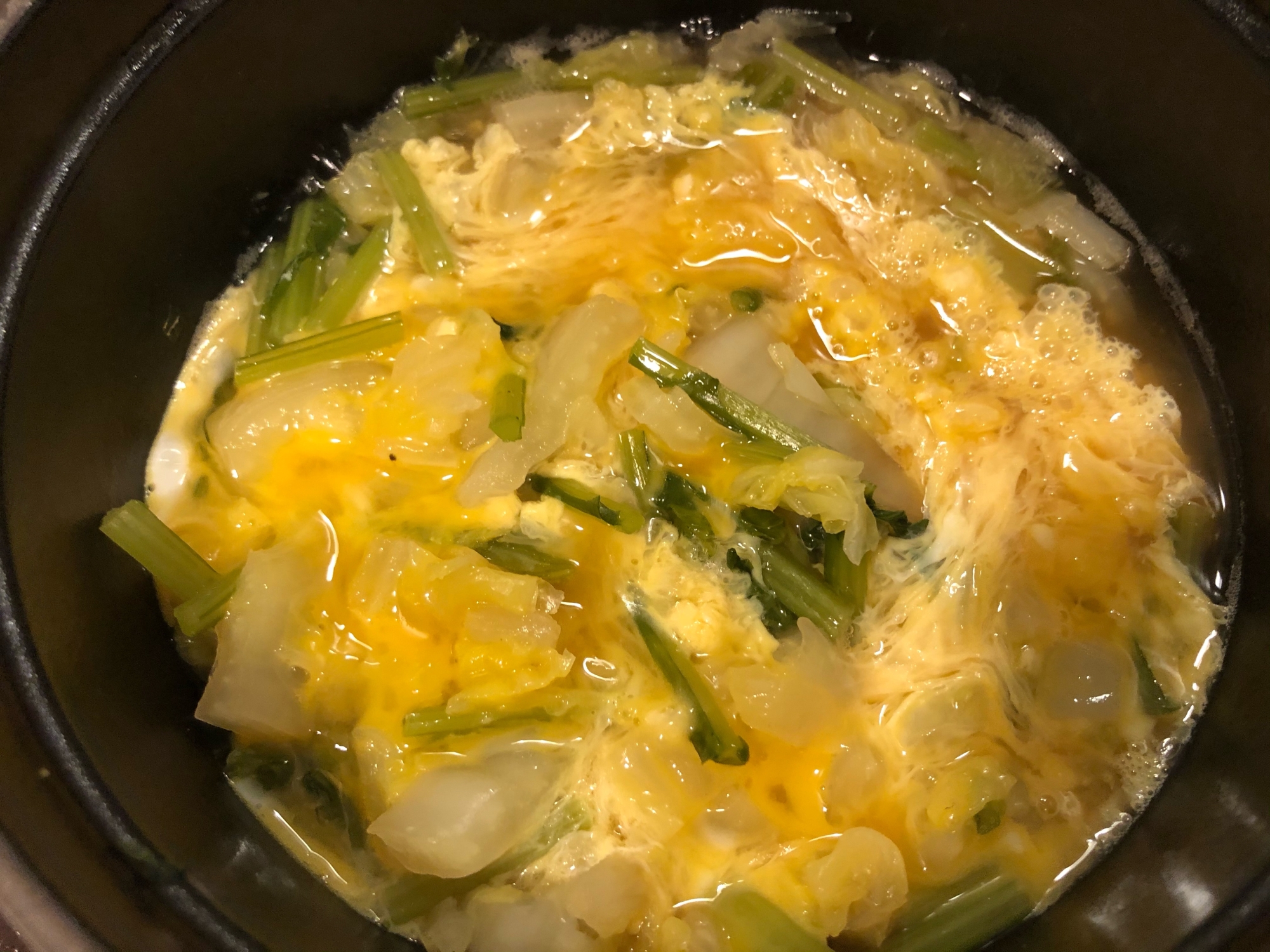 野菜たっぷり♫白菜と卵の食べる中華スープ