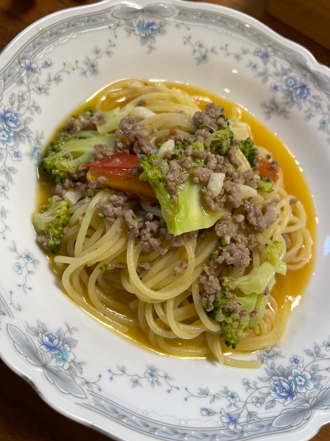 野菜が美味しい！トマトとブロッコリーのパスタ