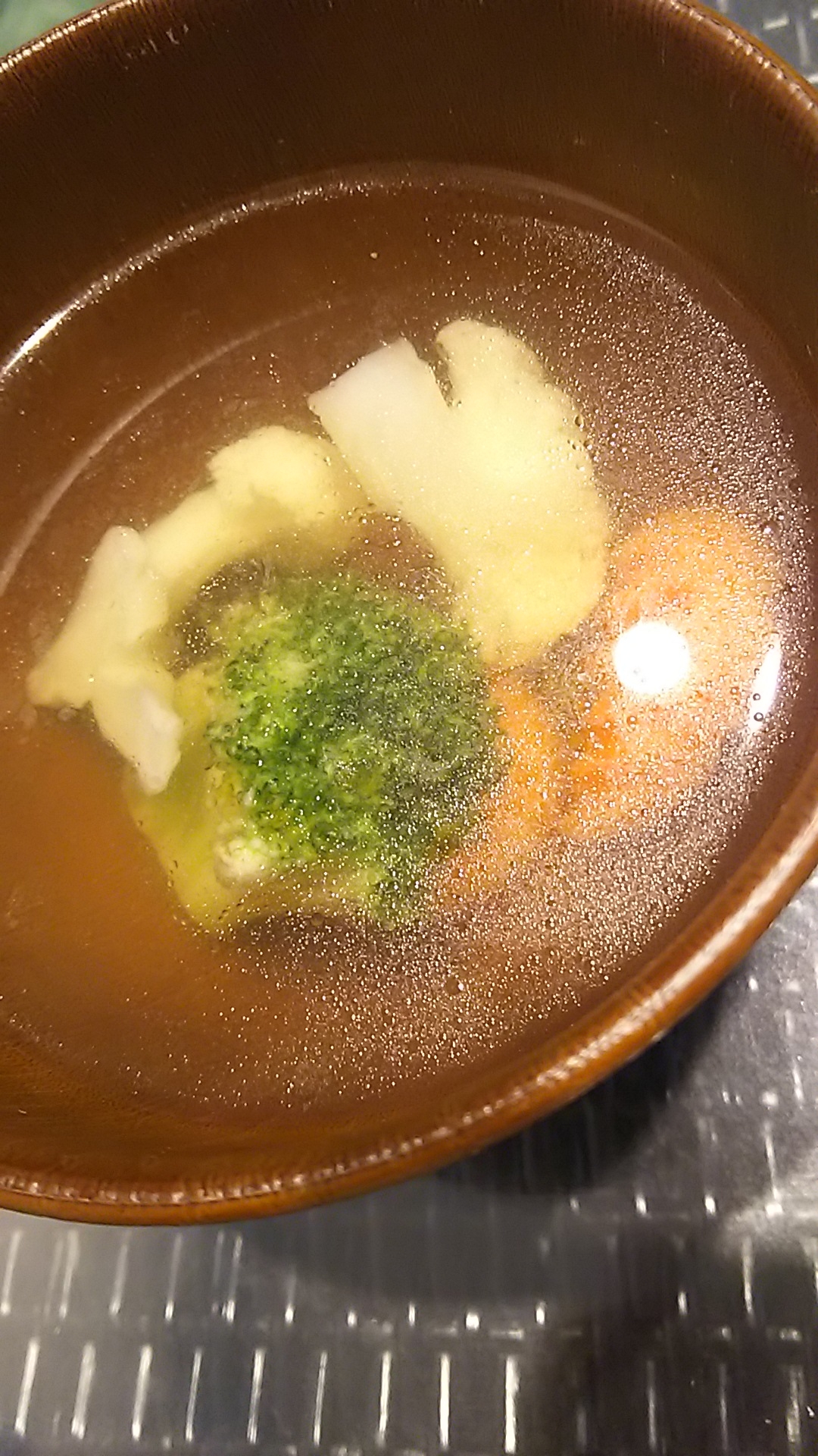 冷凍カリフラワーブロッコリーにんじんコンソメスープ