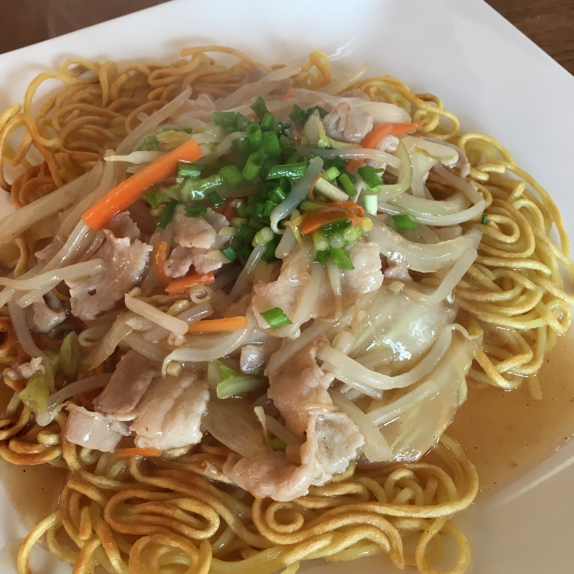 カタ焼きそばの野菜あんかけ