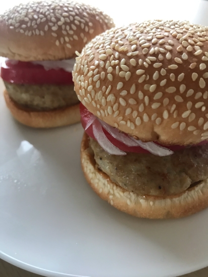 お昼にハンバーガーを作った際に参考にさせていただきました。なかなか上手にでき、味も上出来で満足です！