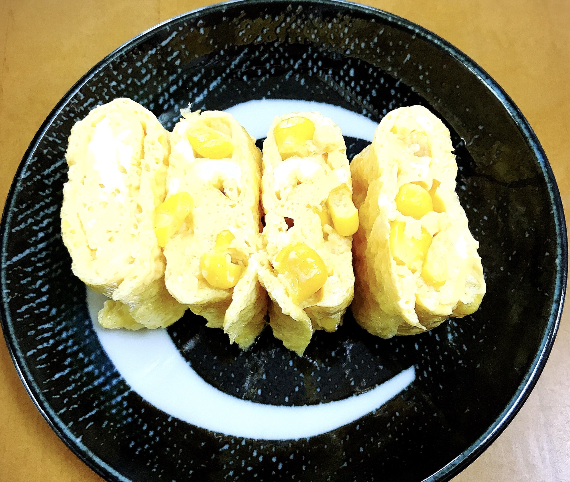 卵1つのコーン入り卵焼き