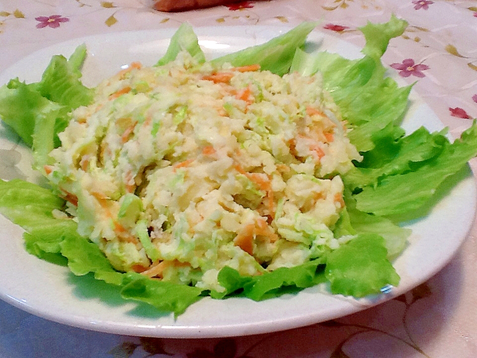 シャキシャキ♪キャベツ入りポテトサラダ