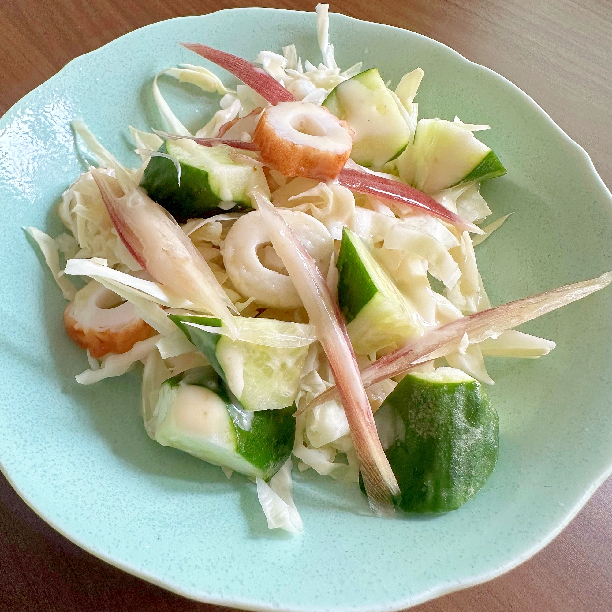 キャベツときゅうりとみょうがのサラダ＊･*･＊･*