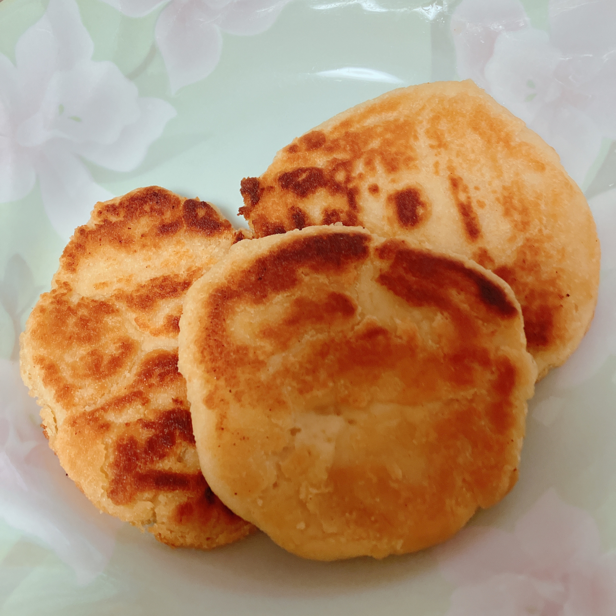 パンと乾燥おからで甘くないパンケーキ