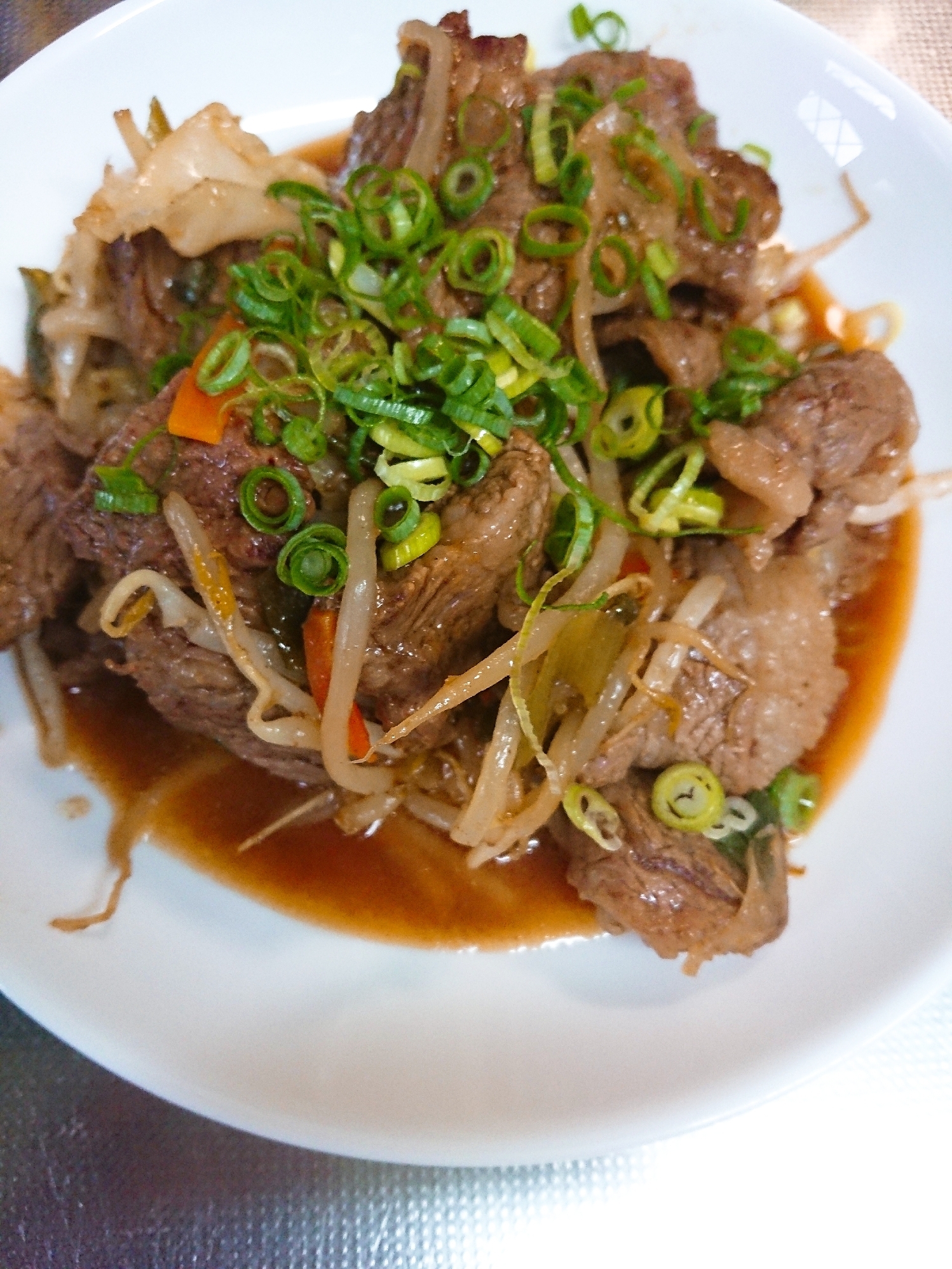 もやしと牛カルビ炒め