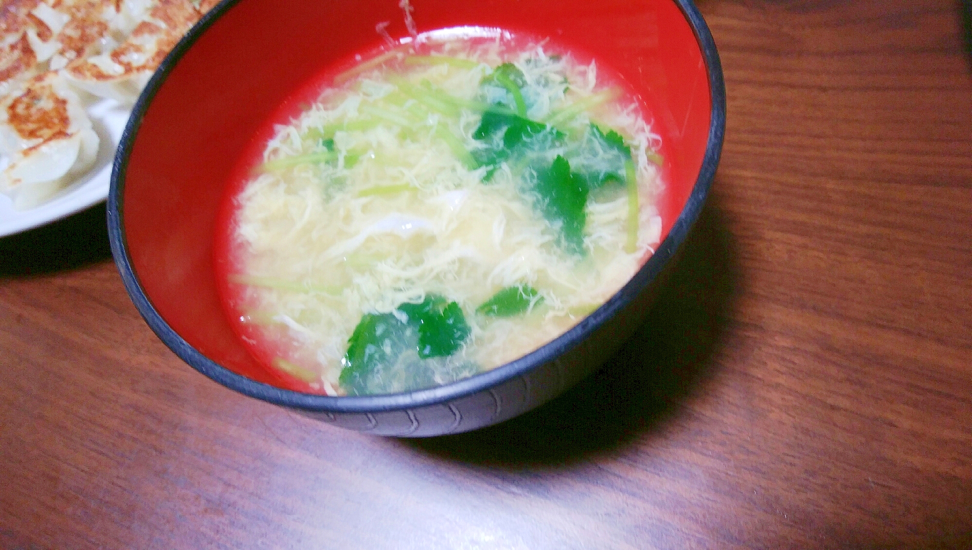 卵と三つ葉の中華スープ