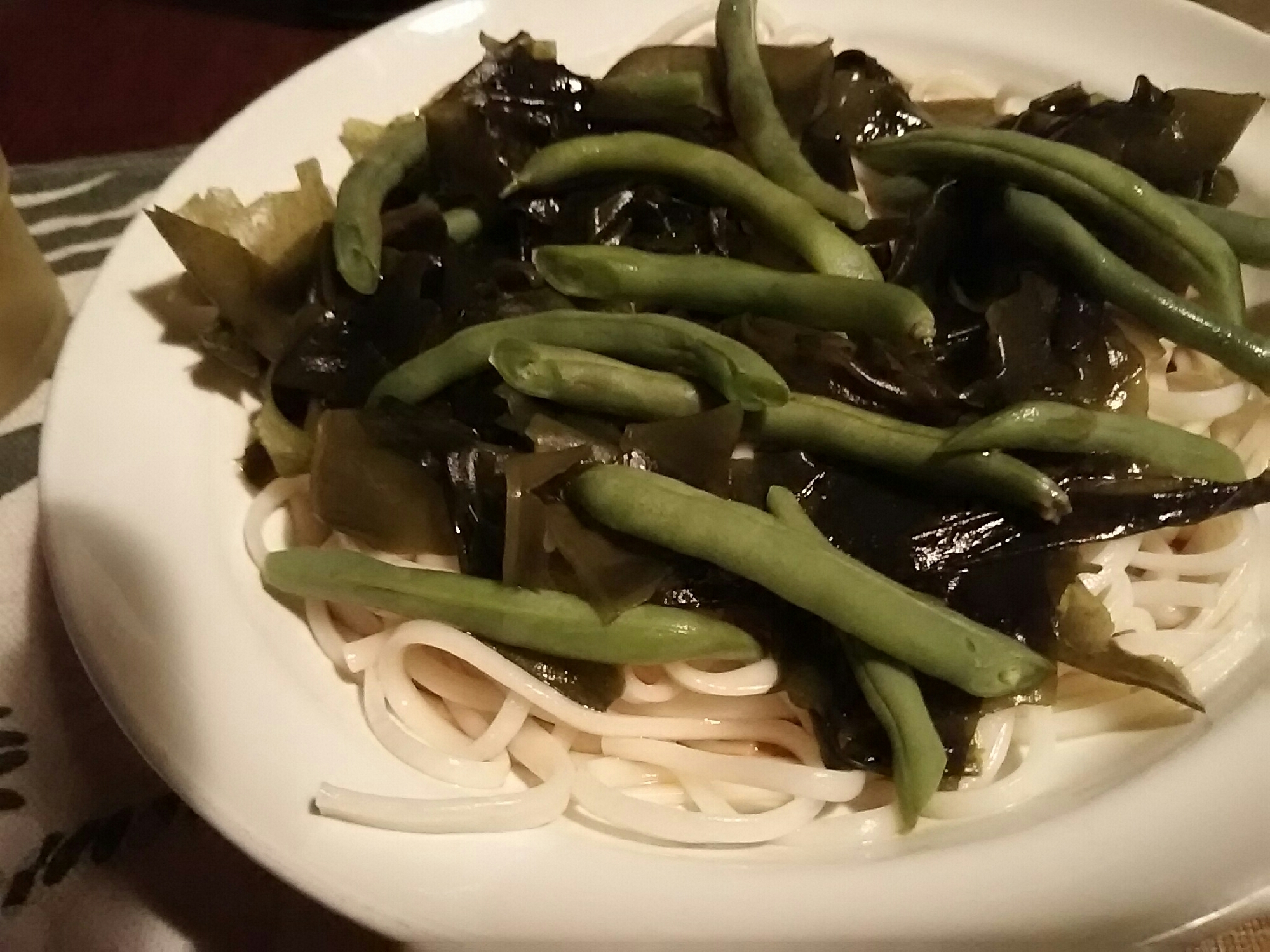 若布といんげん豆 サラダうどん