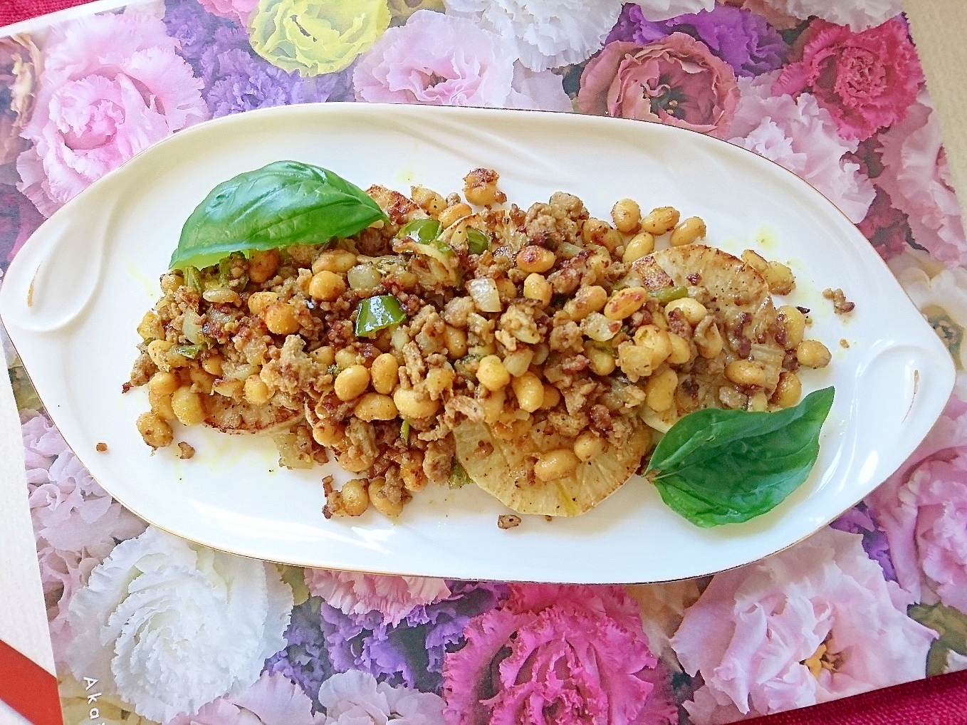 大根の豆肉そぼろのせ