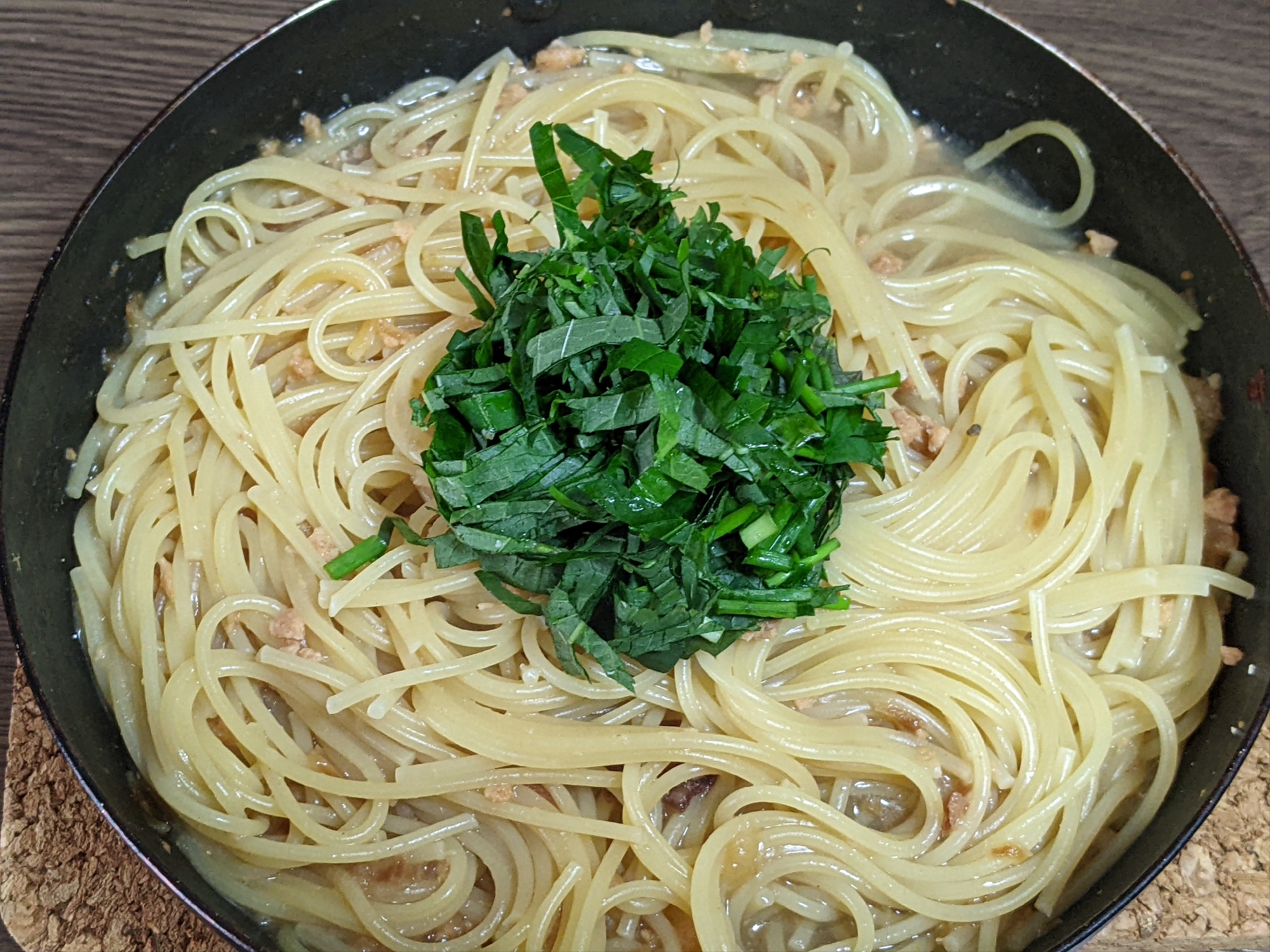 大葉のせ鮭フレークでワンパンパスタ