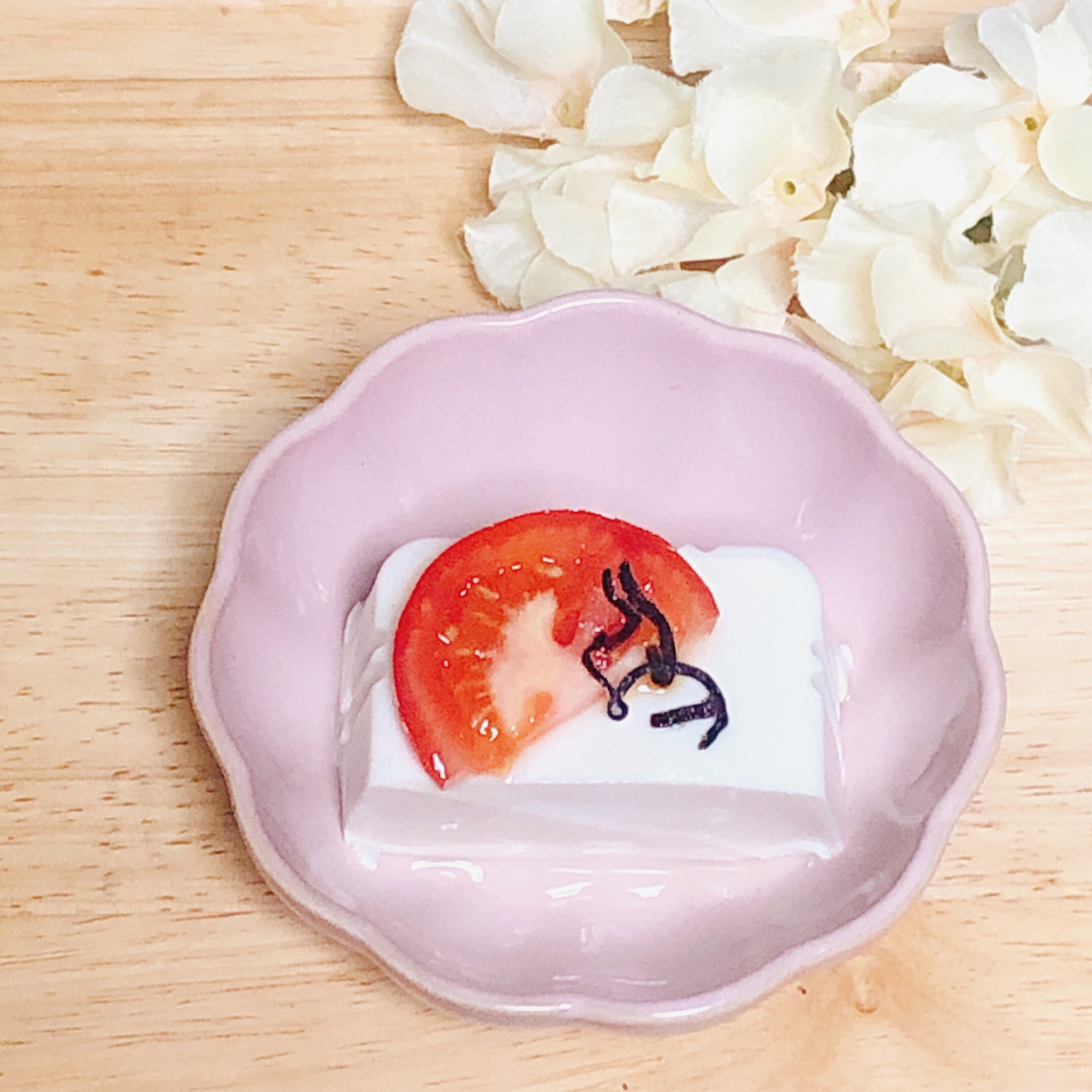 トマト塩昆布冷奴ෆ˚*