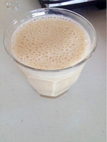 ダイエット 便秘解消 黒ゴマきなこバナナスムージー レシピ 作り方 By Waffling 楽天レシピ ダイエット 便秘解消 黒ゴマきなこバナナスムージー レシピ 作り方 By Waffling 楽天レシピ