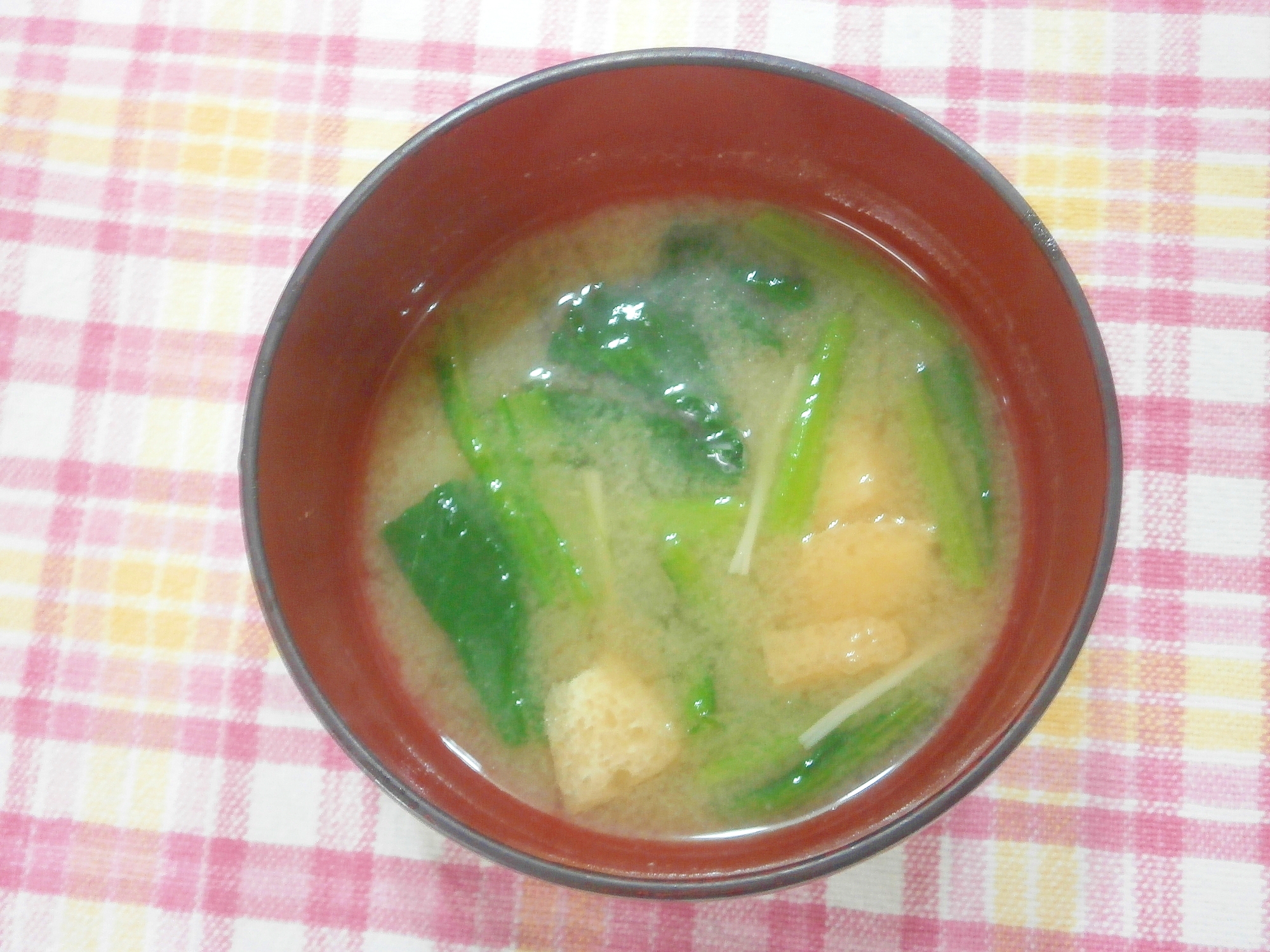 小松菜・えのき・揚げの味噌汁