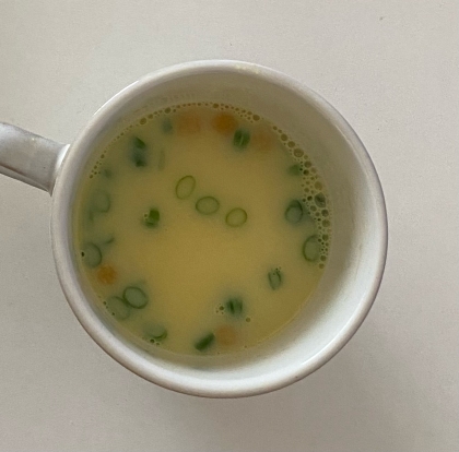 ほんのり甘いキャベツとコーンのお味噌汁