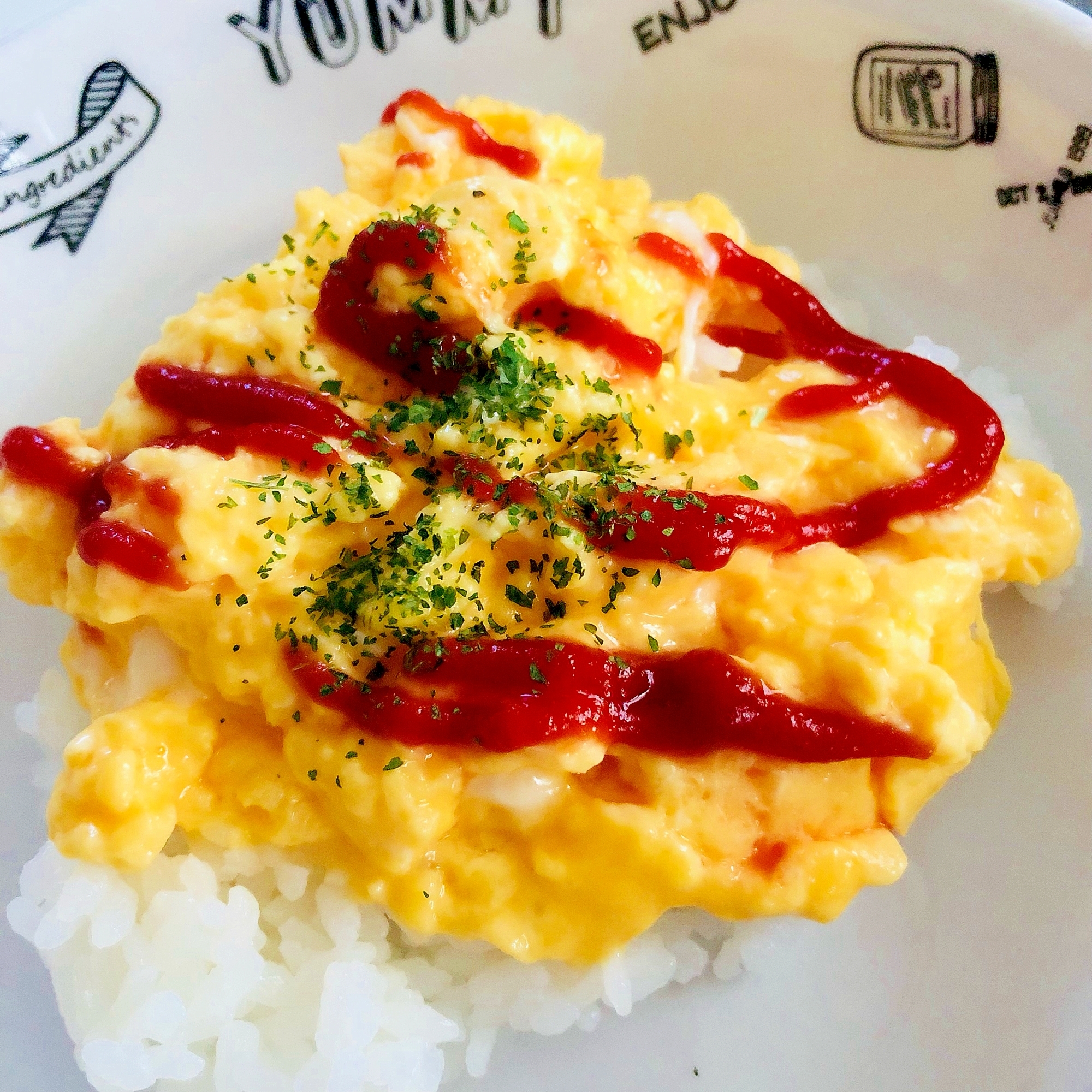 チーズ入りスクランブルエッグ丼