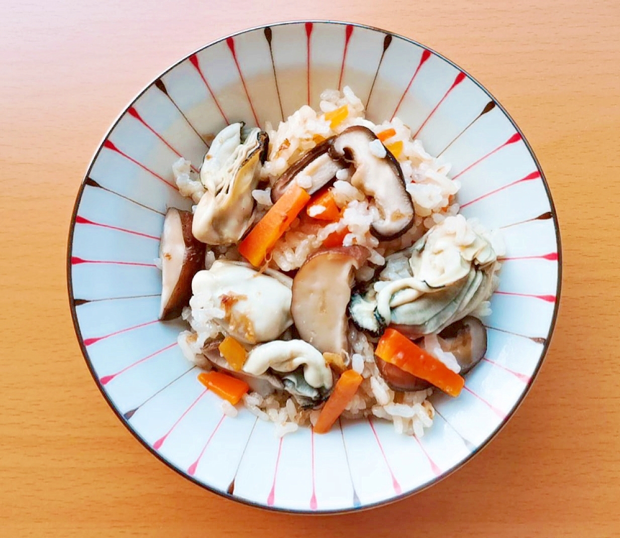 椎茸と牡蠣の炊き込みご飯
