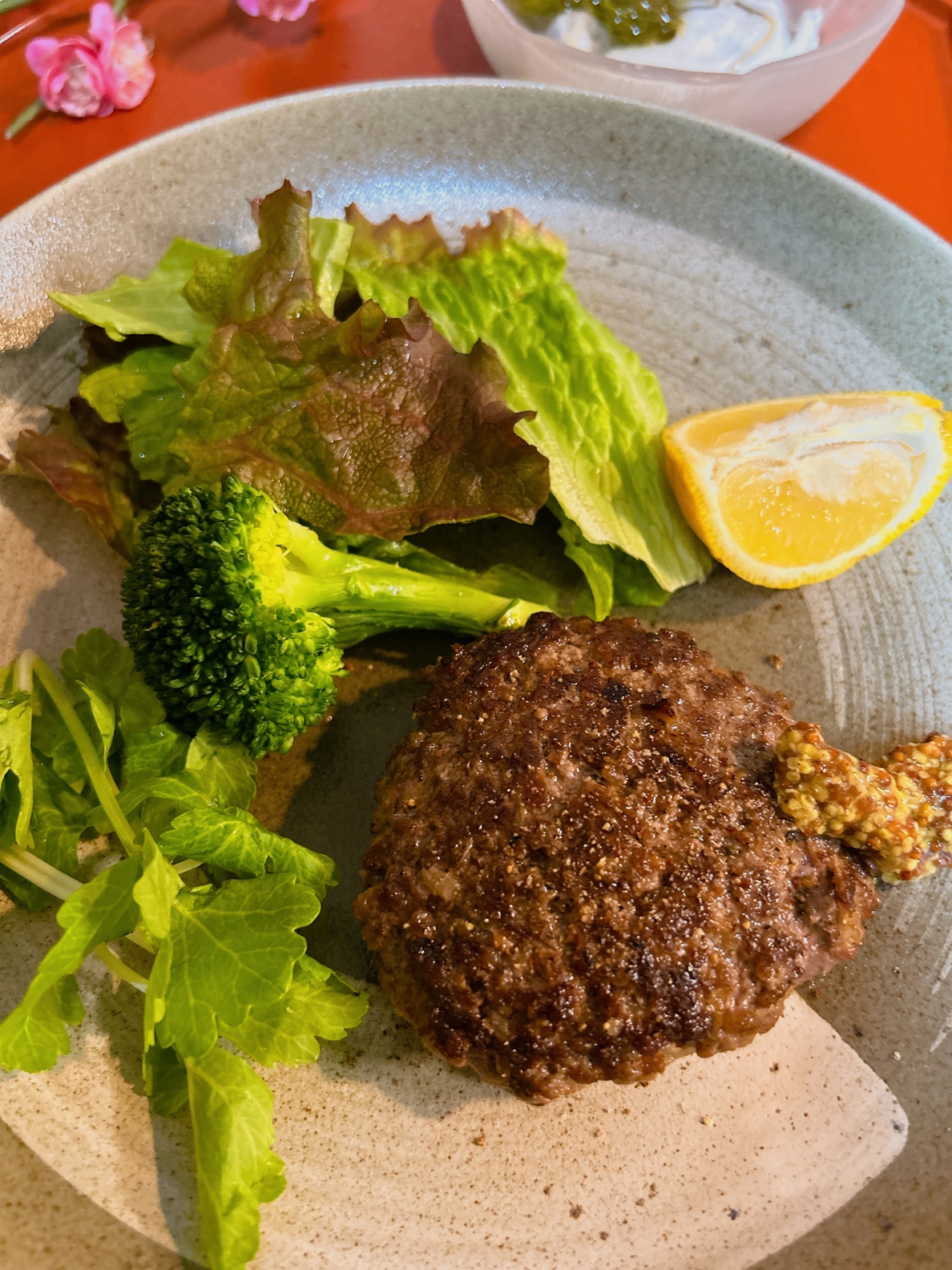 牛ひき肉そのまんまバーグ