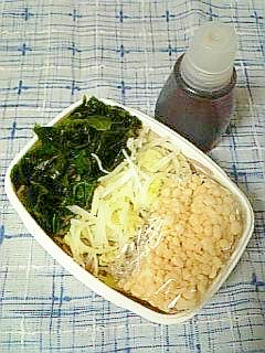 ☆たぬきわかめ蕎麦のお弁当☆