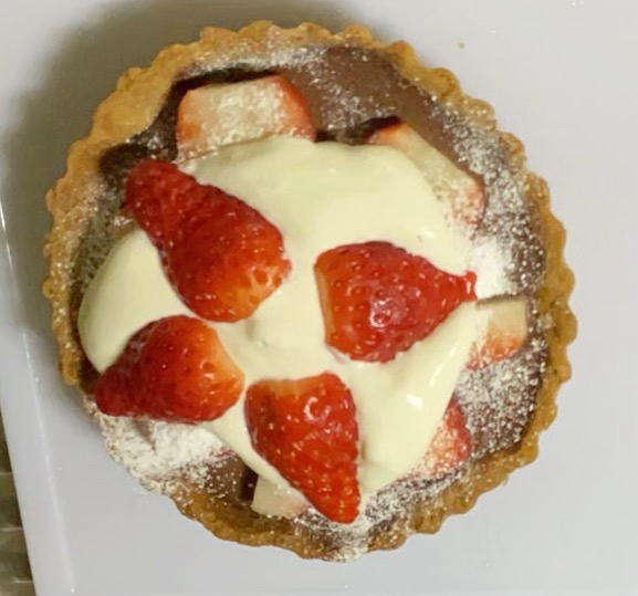 ミニいちご生チョコタルト