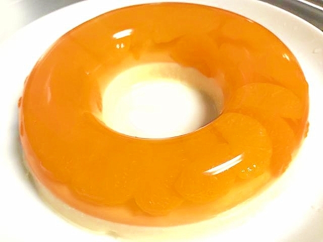 夏にぴったり!みかんとレアチーズのリング二層ゼリー