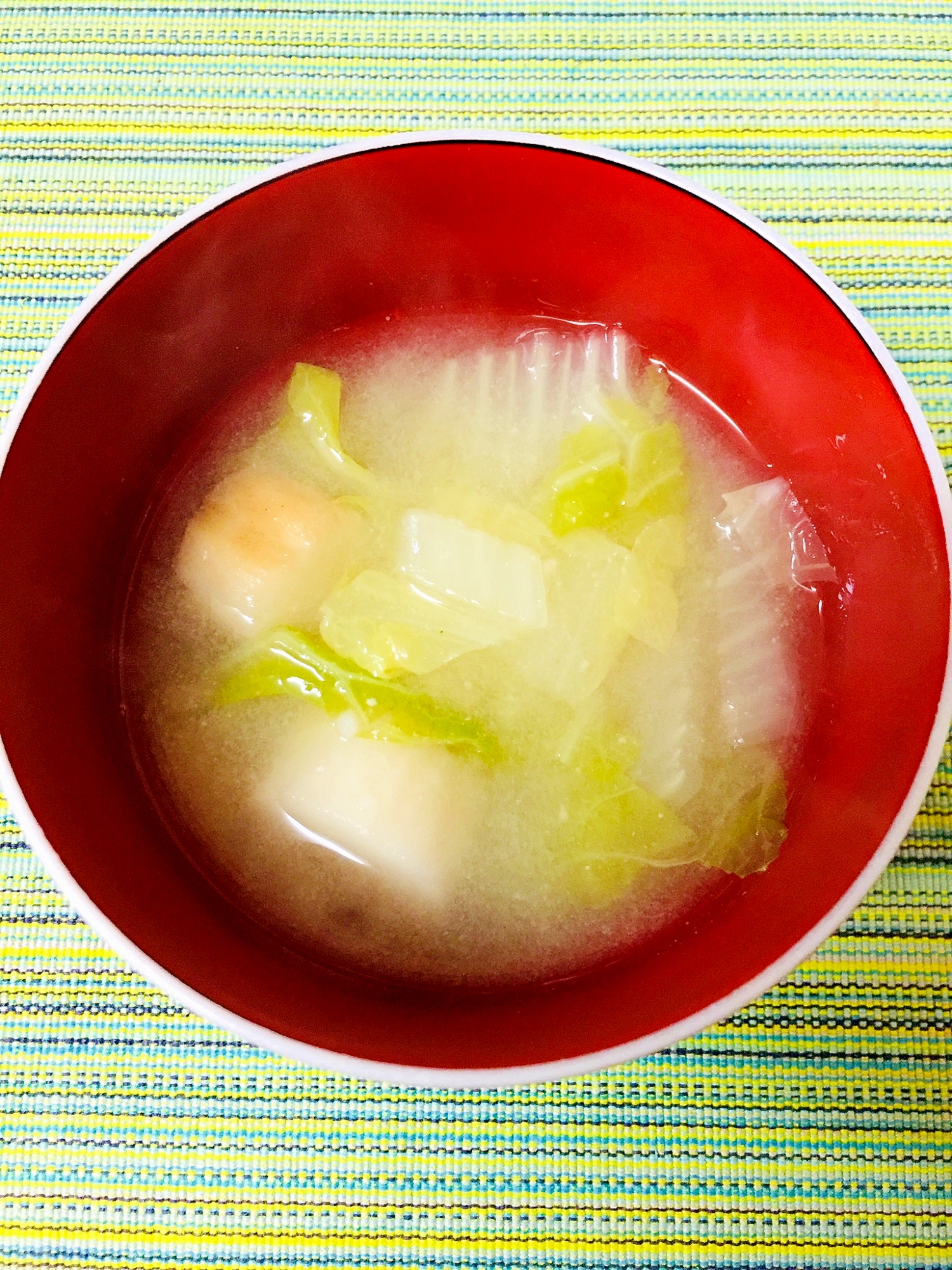 麩と白菜のお味噌汁