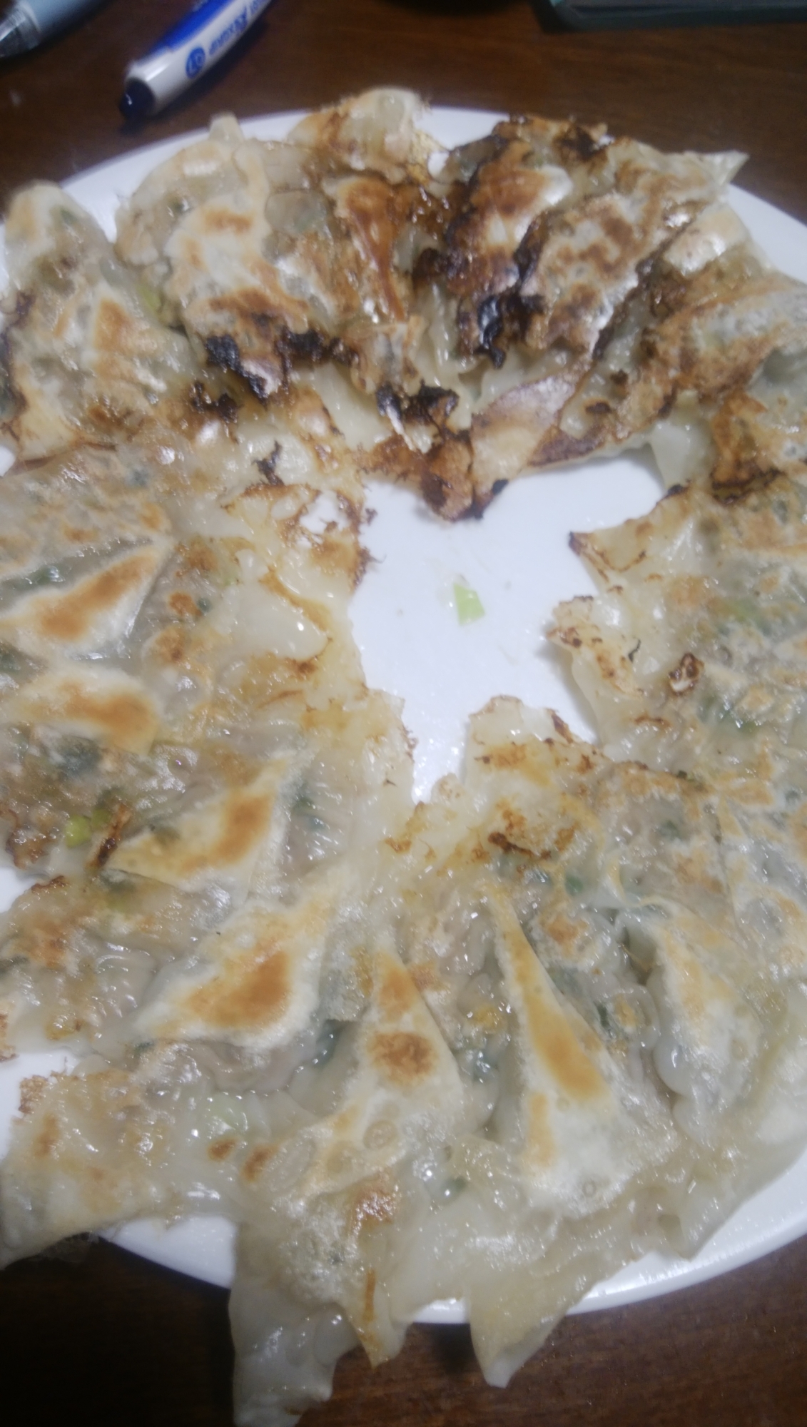 ワンタンの皮でかんたんシンプル餃子