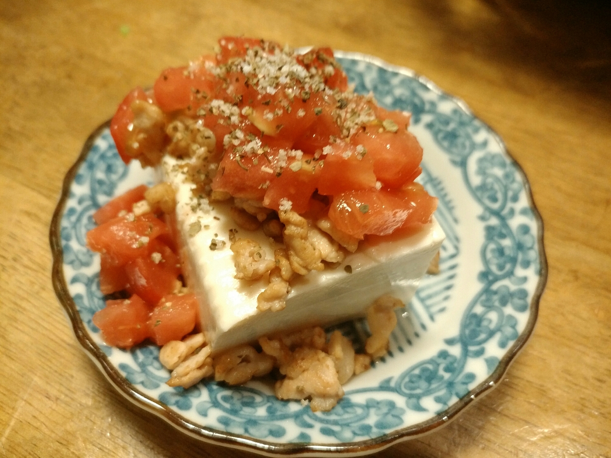 さっぱり美味しい！豚肉とトマトの冷奴