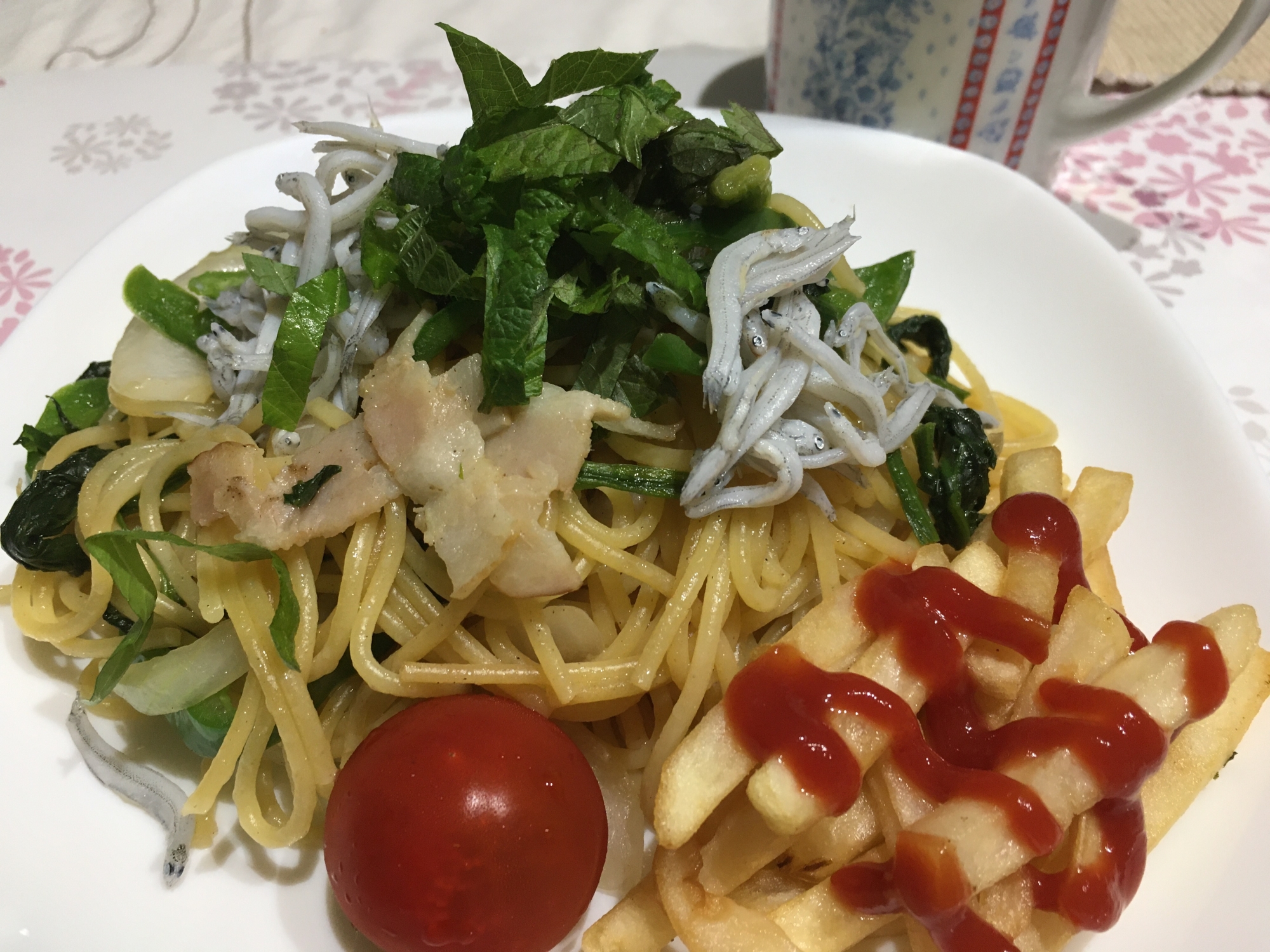 釜揚げシラスとシソの和風パスタ