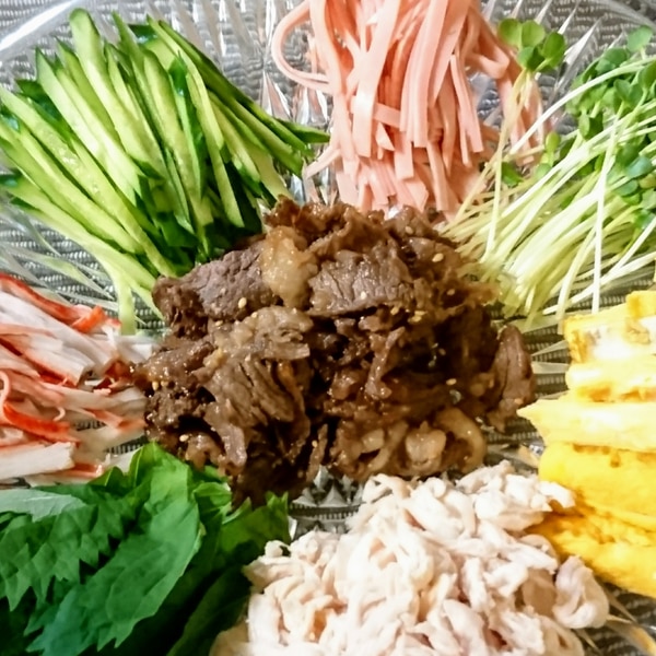 肉系中心の手巻き寿司 レシピ 作り方 By おっさん5593 楽天レシピ 肉系中心の手巻き寿司 レシピ 作り方 By おっさん5593 楽天レシピ