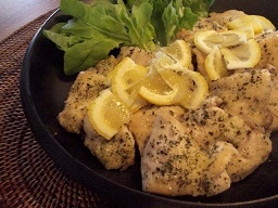 鶏むね肉のハーブレモンソテー