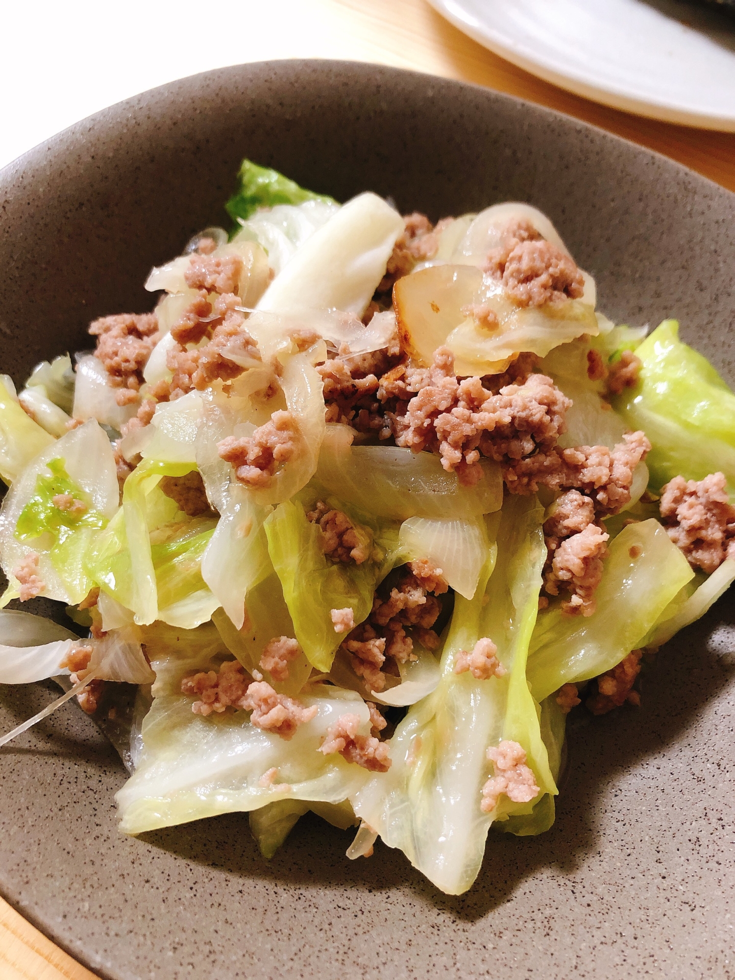 豚ひき肉とキャベツの野菜炒め