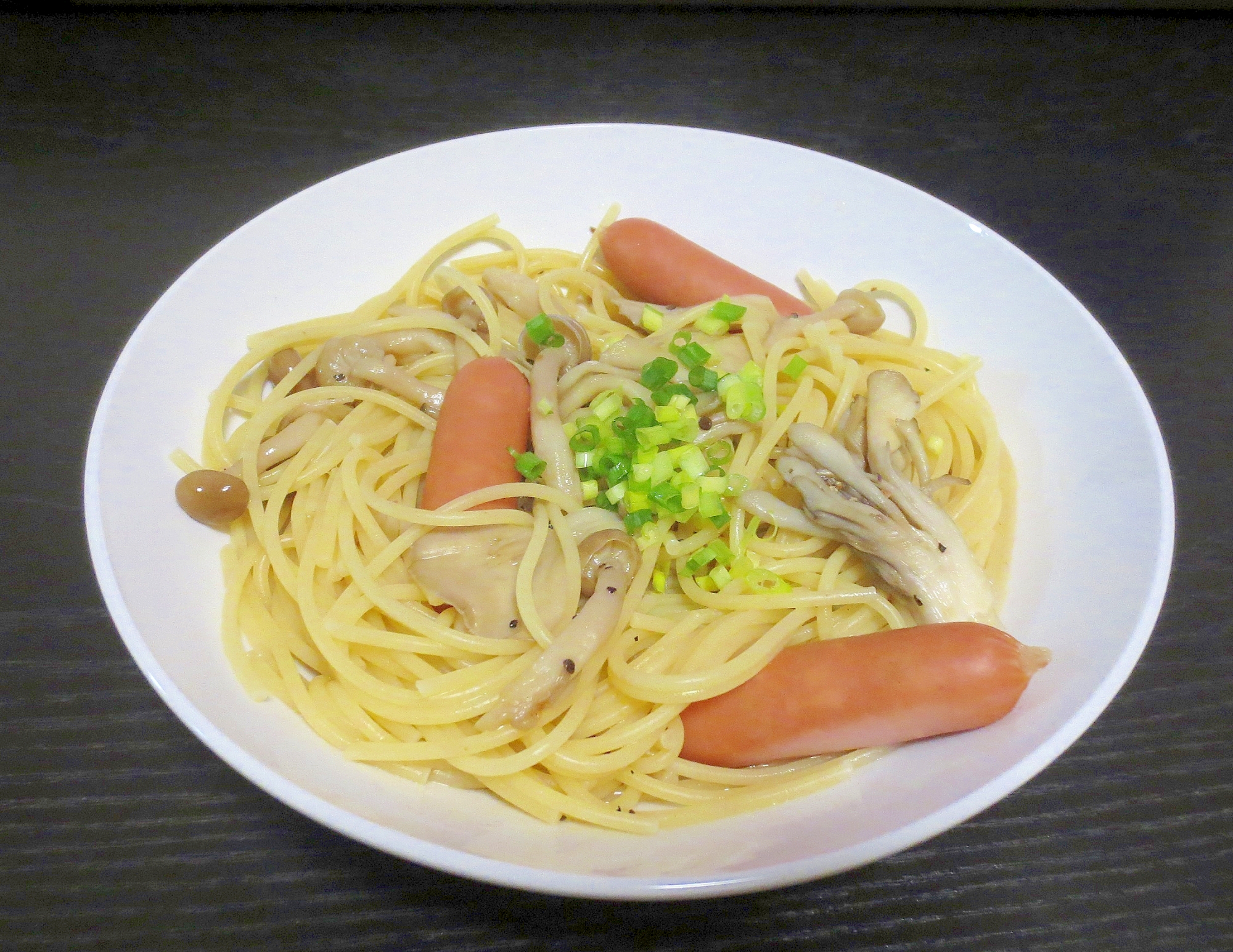 まいたけとしめじのコンソメスパゲッティー