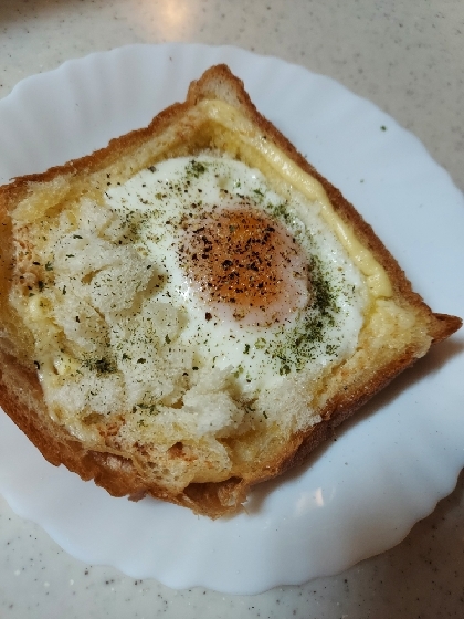 電子レンジで半熟たまごトースト